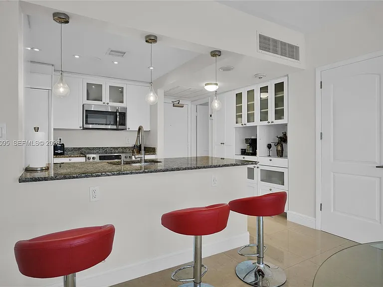 10275 Collins Ave #315 — Photo 8