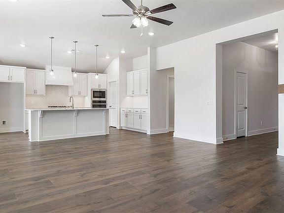 7th image of this home