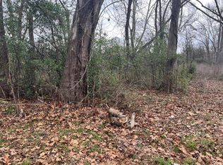 905 Giraud St, Palestine, TX 75801