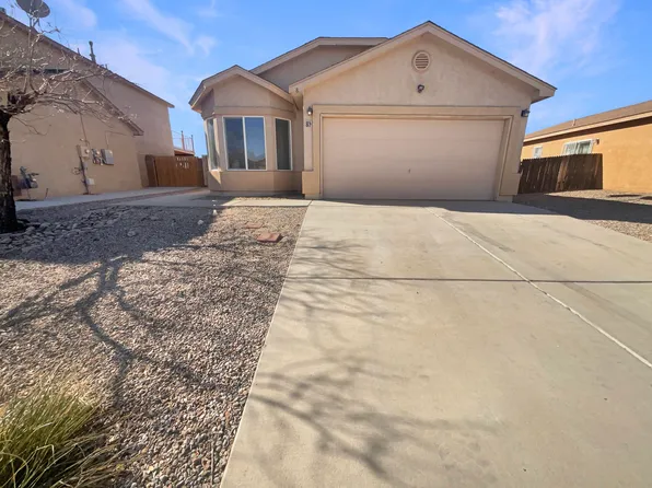 8 Tome Vista Dr, Los Lunas, NM 87031