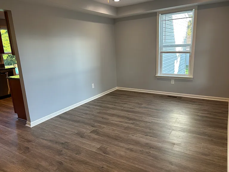 2605 Maple Ave — Photo 9