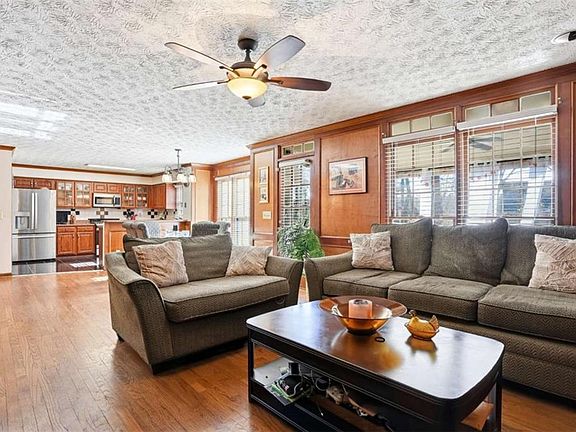 4th image of 3811 Brookvale Pl