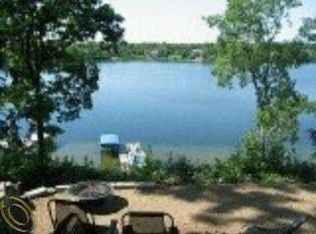 6065 Upper Straits Blvd, West Bloomfield, MI