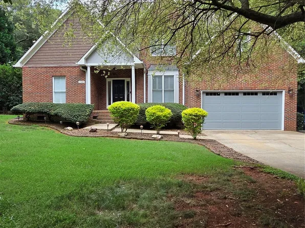 1341 Leland Ct, York, SC 29745