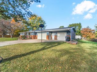 489 Hiawatha Dr, BRILLION, WI 54110