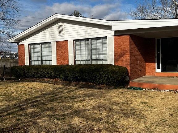 2nd image of 1276 Elkhart Dr