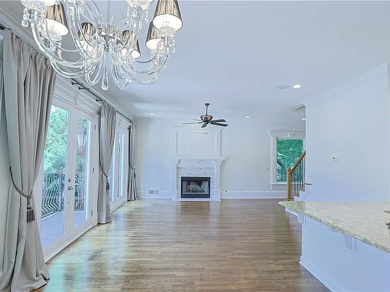 1296 Lenox Park Blvd — Photo 20