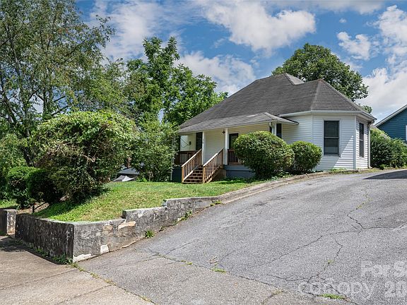 4th image of 30 Bartlett St