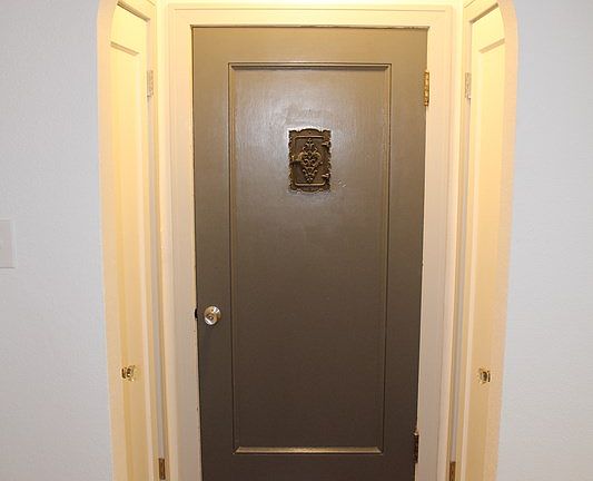 5th image of 244 N Bellevue Ave