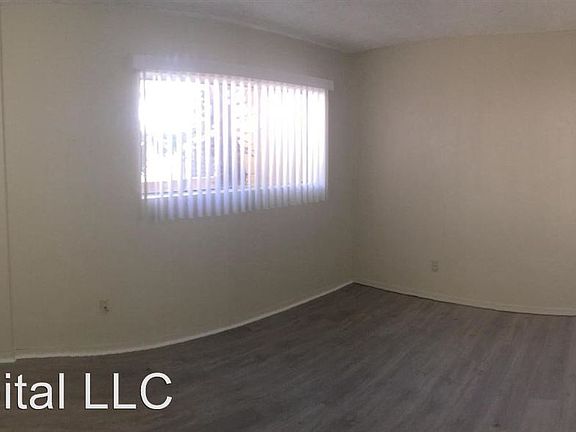3rd image of 380 S 46th St