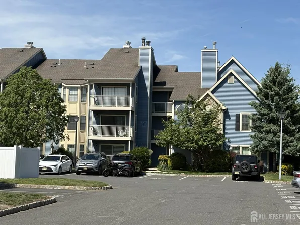 316 Cozzens Ct, East Brunswick, NJ 08816