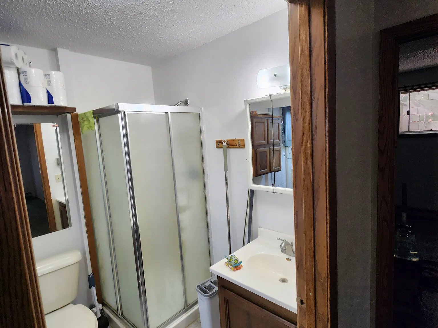 3 bed, 1200 sqft, $1,500 — Photo 2