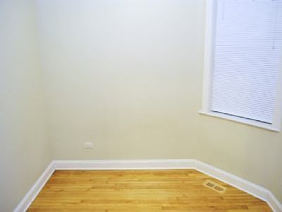 2nd image of 4542 N Western Ave Ste 1