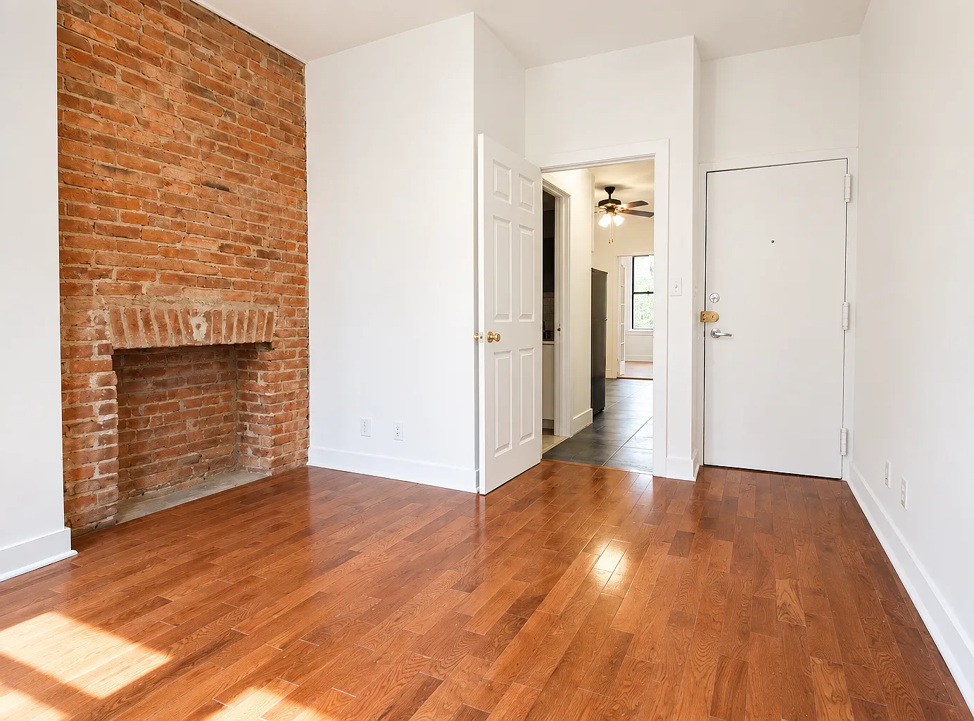 290 Harman Street — Photo 3