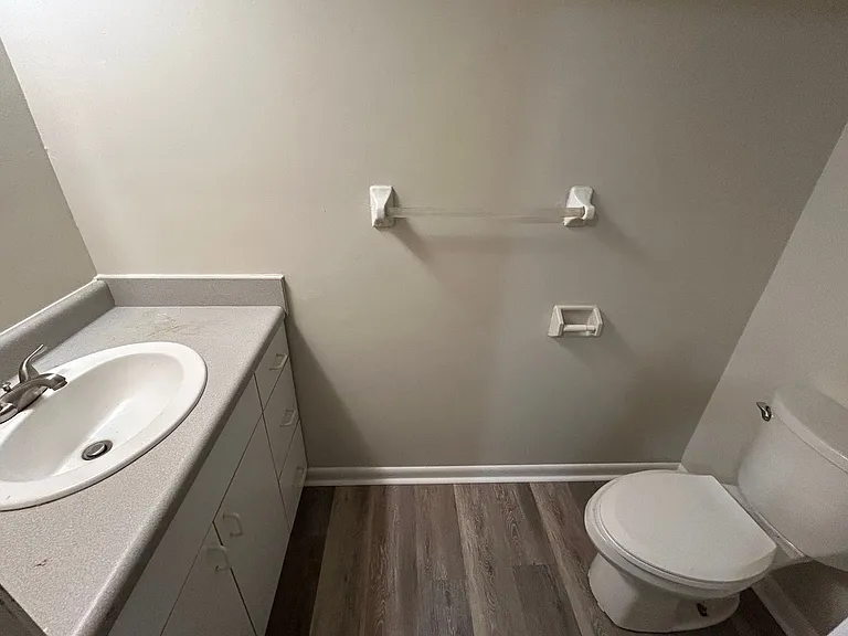 6818 SW 42nd Pl — Photo 7