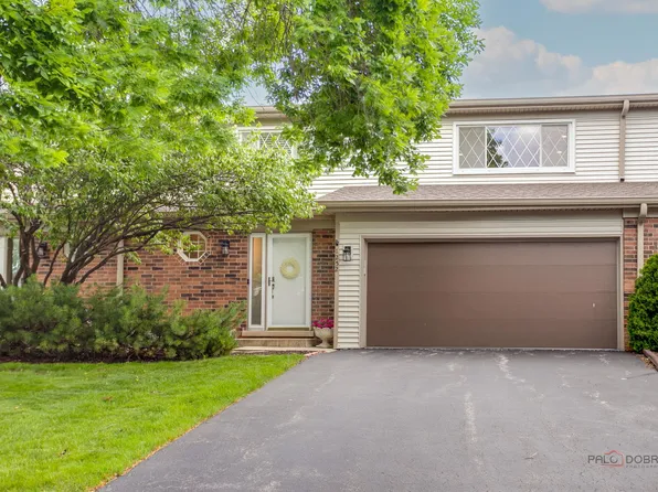1252 Briarwood Ln, Libertyville, IL 60048