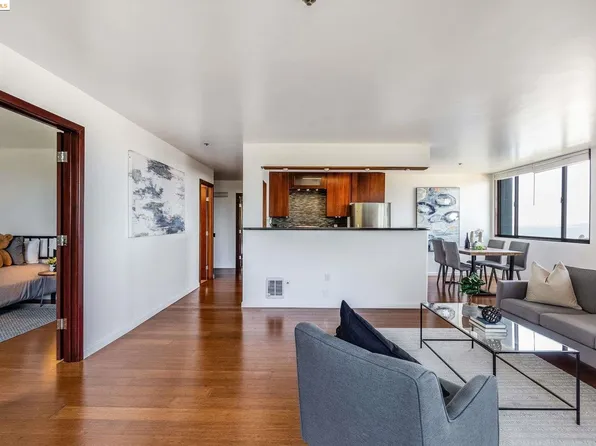 555 Pierce St APT 1720, Albany, CA 94706