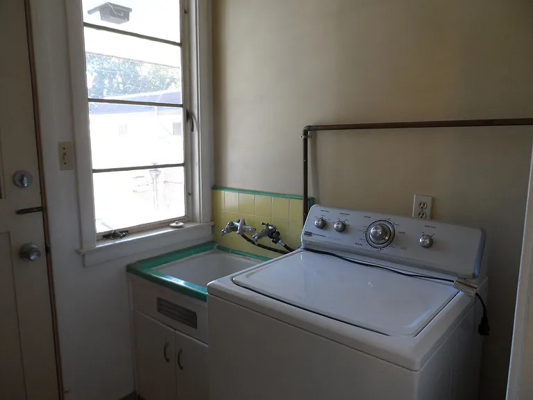 1314 V St #2 — Photo 15