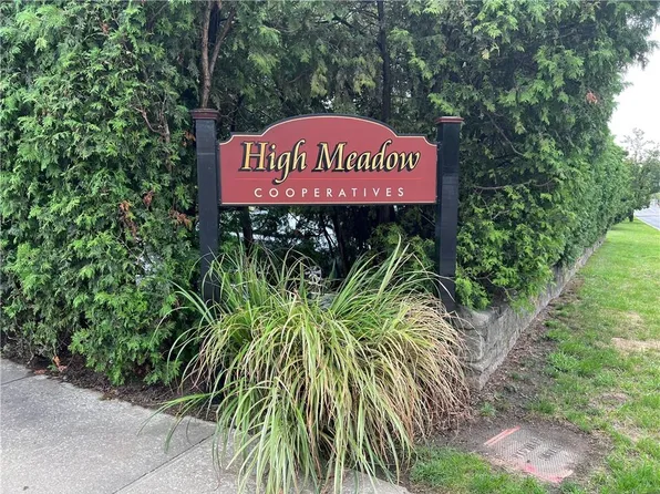 190 Charter Circle #190, Ossining, NY 10562