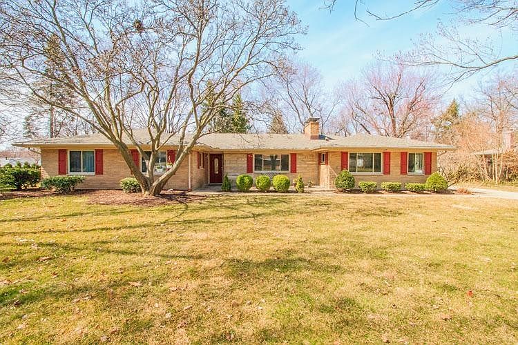 1st image of 4817 Pamela Sue Dr