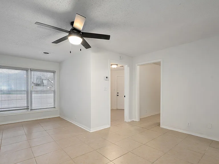 21 Larue St. Apartments — Photo 9