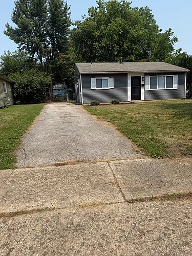 1216 Grovewood Dr Photo 1