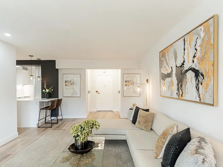 4201 Cathedral Ave NW #306E — Photo 8