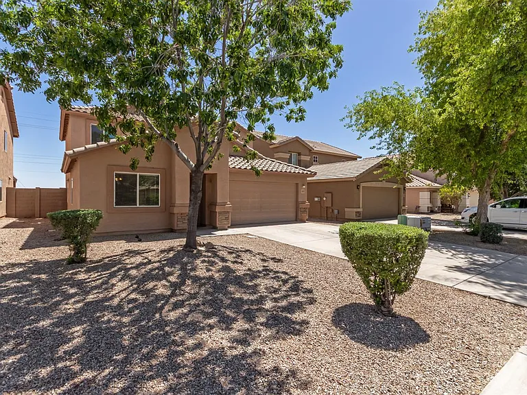 5179 E Silverbell Rd — Photo 3