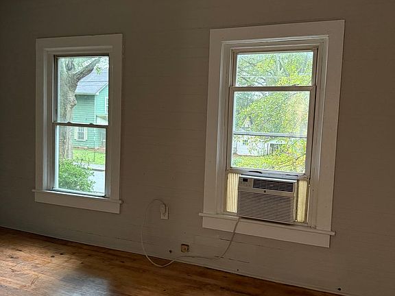 5th image of 217 219th Avenue C SE #219