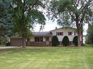 7103 Lou Mac Dr, Swartz Creek, MI 48473