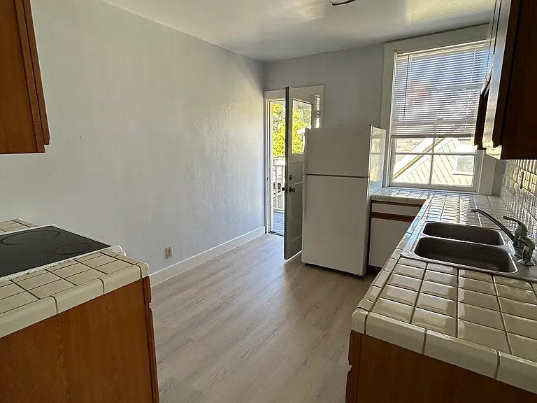 2017 San Antonio Ave #4 — Photo 4