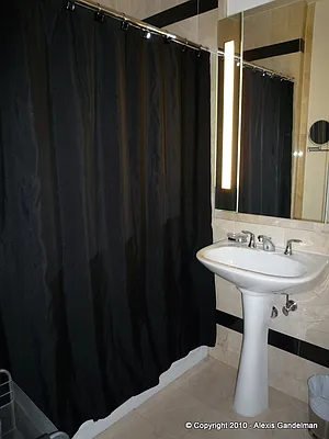 Rented by New York Residence | media 20