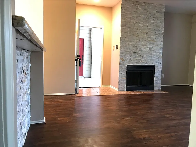 2023 Gentryside Dr #103 — Photo 4