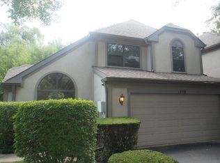 1226 Hobson Oaks Dr, Naperville, IL