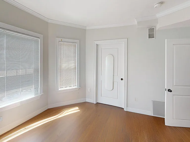 2975 Washington St #3A — Photo 3