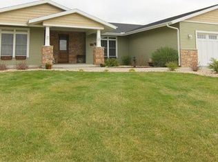 W7490 Aspen Trl, Pardeeville, WI 53954