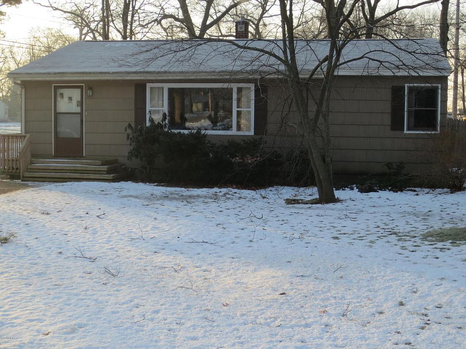1st image of 1667 Oak Park Dr