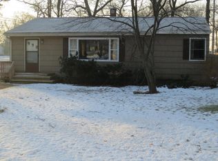 1667 Oak Park Dr, Muskegon, MI 49442