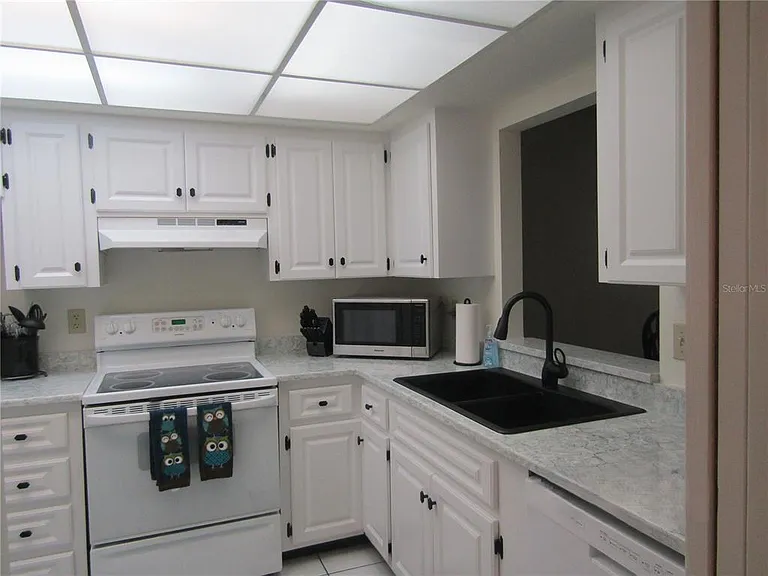7050 W Country Club Dr N #10-A — Photo 10