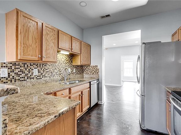 5th image of 1433 New Haven Ct