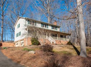 5500 Folkstone Rd, Pfafftown, NC 27040