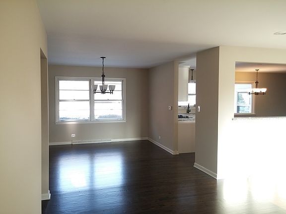 4th image of 1534 Columbine Dr