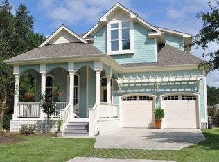 130 Saltwater Landing Dr, Hampstead, NC 28443