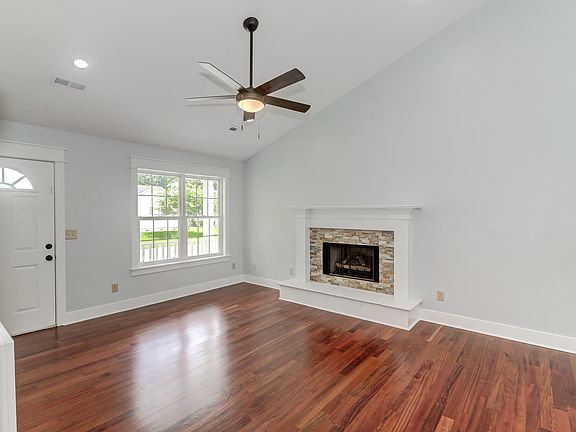 3rd image of 6665 Bent Creek Dr