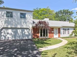 436 Elder Ct, Glenview, IL