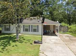 17123 Lawnside Ave, Greenwell Springs, LA 70739