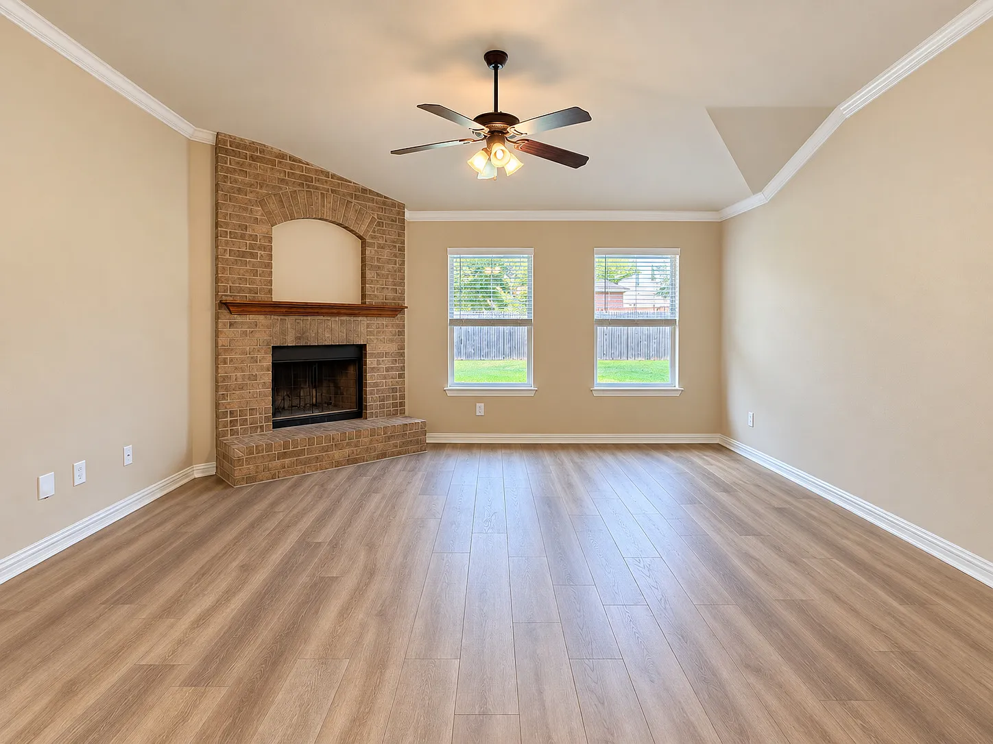 3 bed, 1697 sqft, $2,150 — Photo 4
