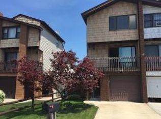 257 Doane Ave, Staten Island, NY 10308