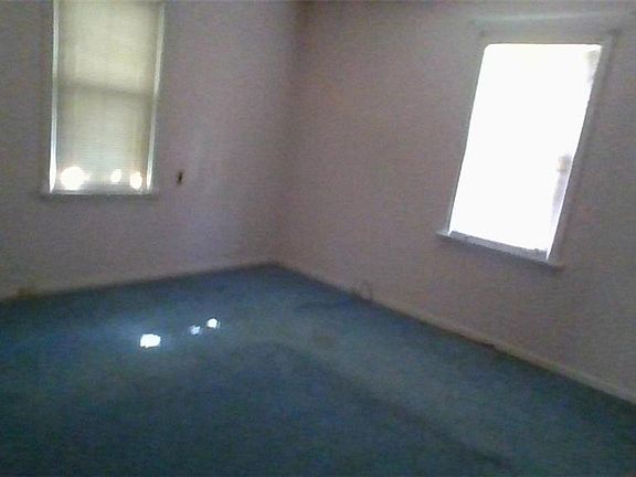 4th image of 421 Lawn St