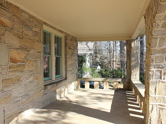 Huge Covered Front Porch